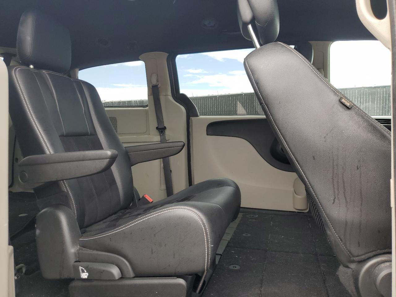 2018 Dodge Grand Caravan Sxt VIN: 2C4RDGCG0JR226138 Lot: 85570965