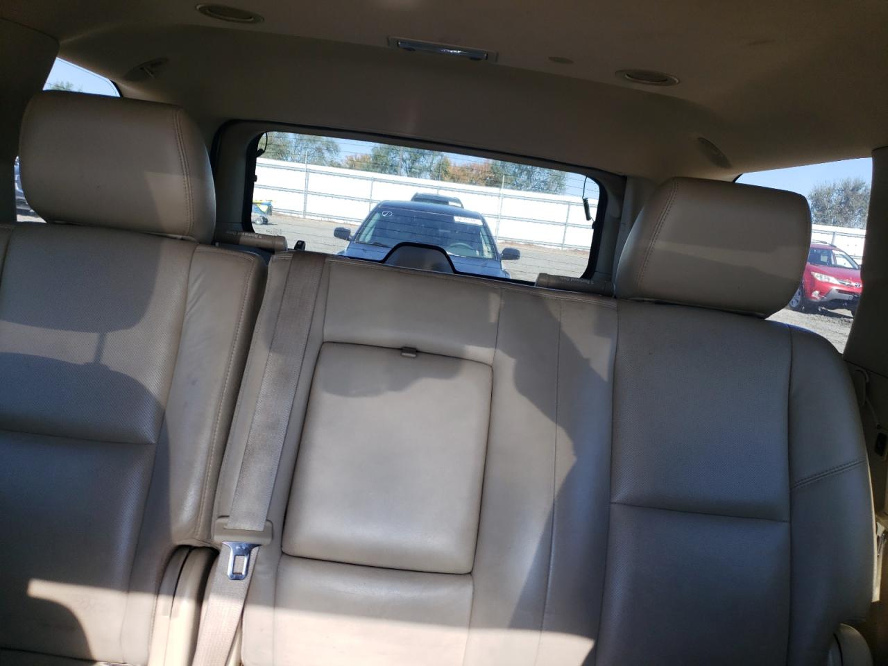 2011 Cadillac Escalade Luxury VIN: 1GYS4BEF2BR137407 Lot: 86196395