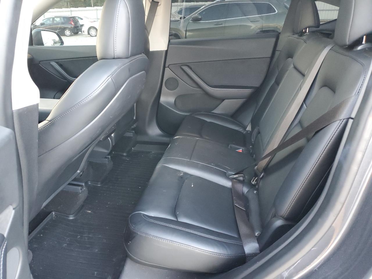 2021 Tesla Model Y VIN: 5YJYGDEFXMF267964 Lot: 82414425