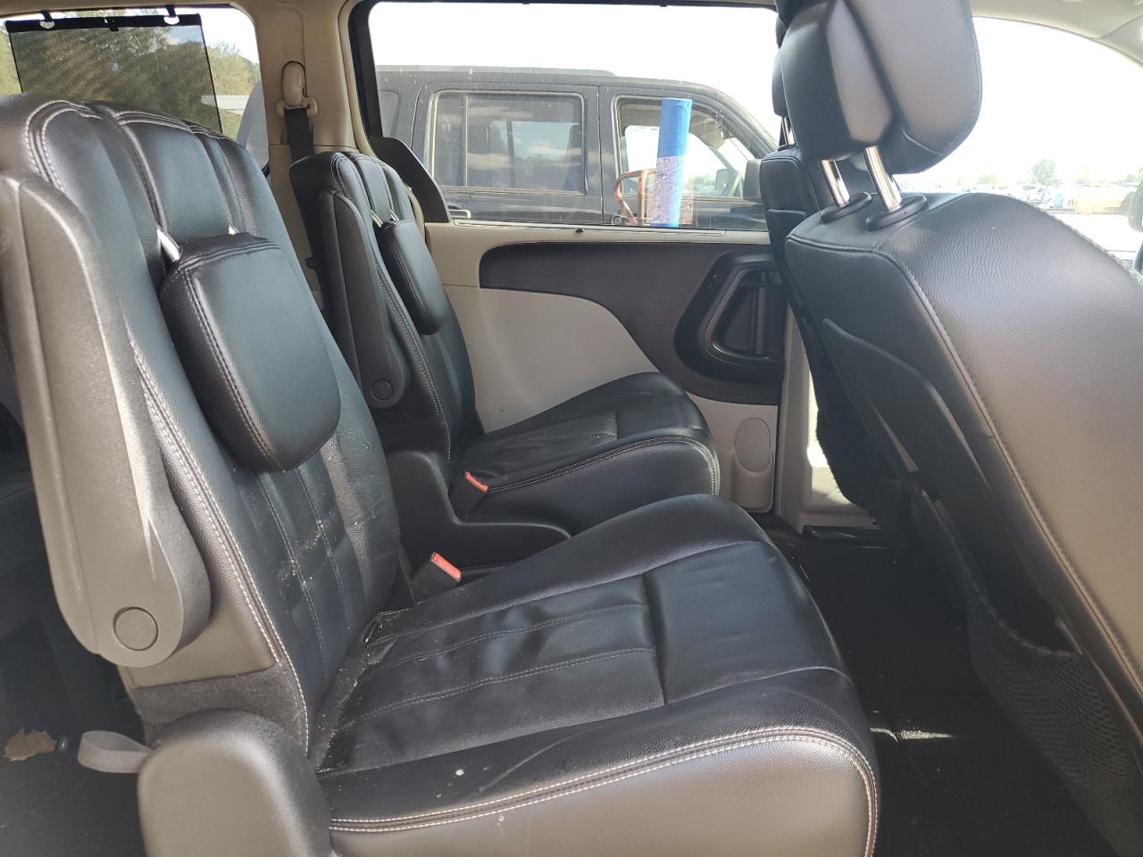 2015 Chrysler Town & Country Touring VIN: 2C4RC1BG4FR709303 Lot: 86144695
