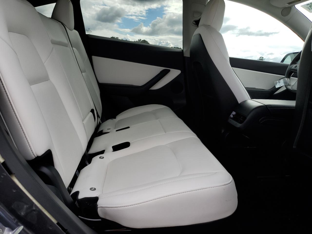 2021 Tesla Model Y VIN: 5YJYGDEE8MF284219 Lot: 85148495
