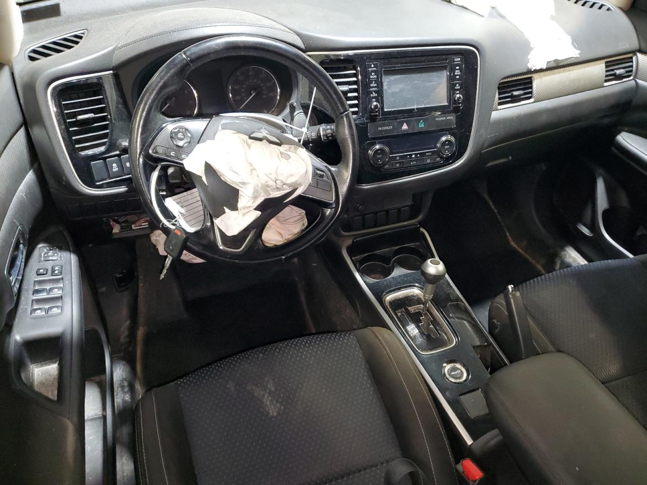 2017 Mitsubishi Outlander Es VIN: JA4AZ2A31HZ012660 Lot: 82304005