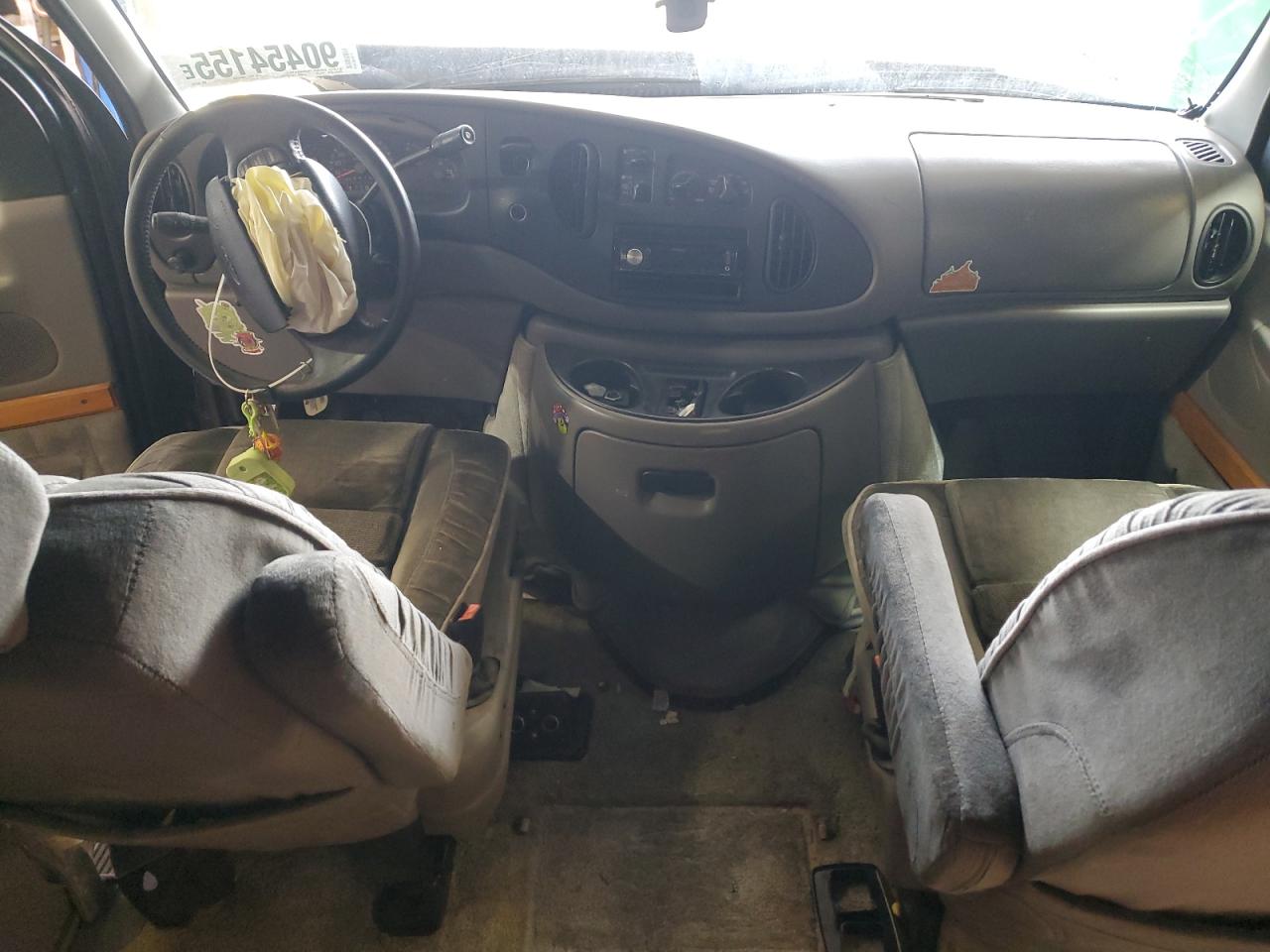 1998 Ford Econoline E150 Van VIN: 1FDRE1463WHA95088 Lot: 90454155