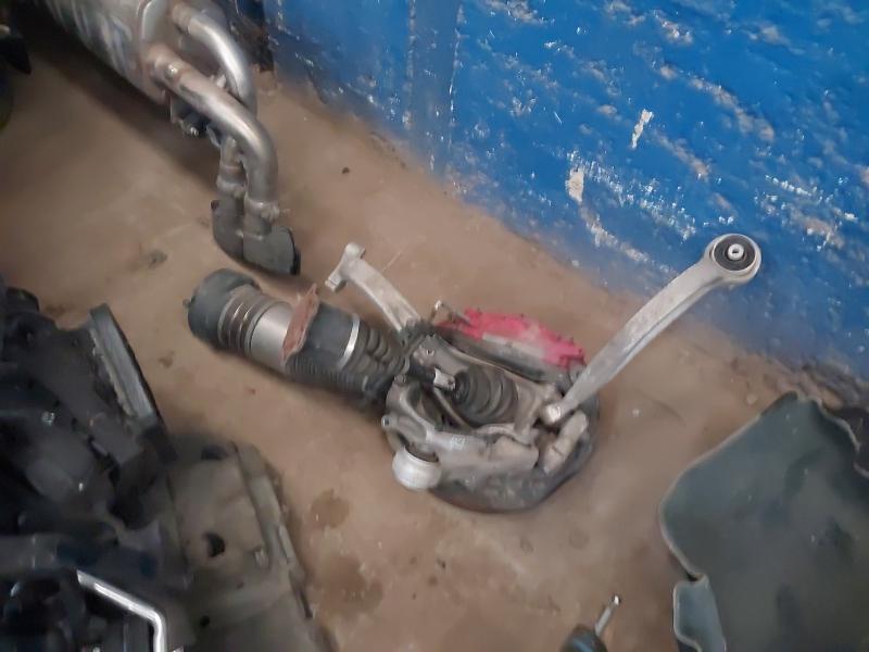 2022 BENTLEY BENTAYGA V