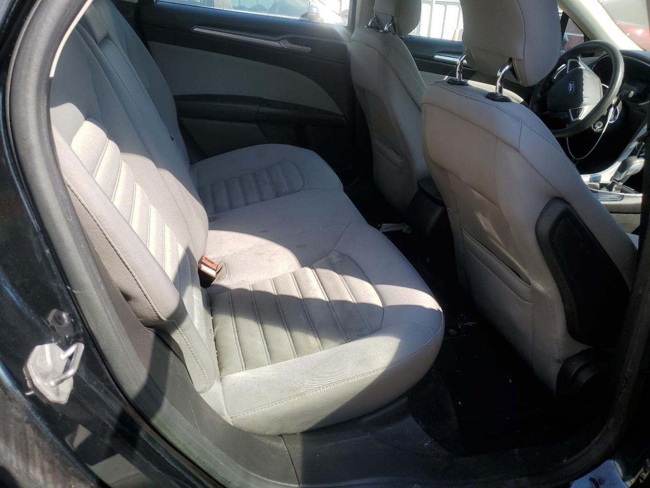 2014 Ford Fusion S VIN: 3FA6P0G75ER148005 Lot: 84301365