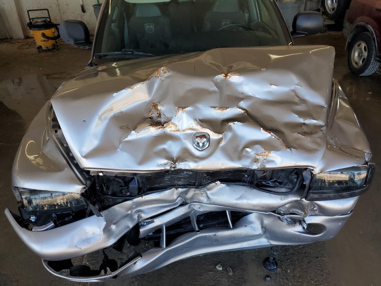 1999 Dodge Durango VIN: 1B4HS28Z4XF587478 Lot: 84625175