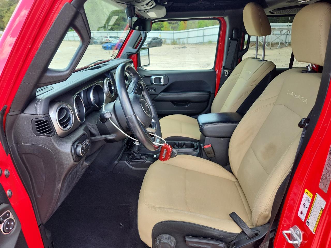 2018 Jeep Wrangler Unlimited Sahara VIN: 1C4HJXEG8JW323631 Lot: 82259795