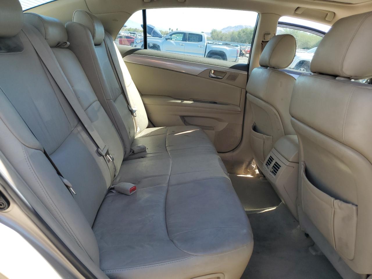 2005 Toyota Avalon Xl VIN: 4T1BK36B65U005891 Lot: 84303885