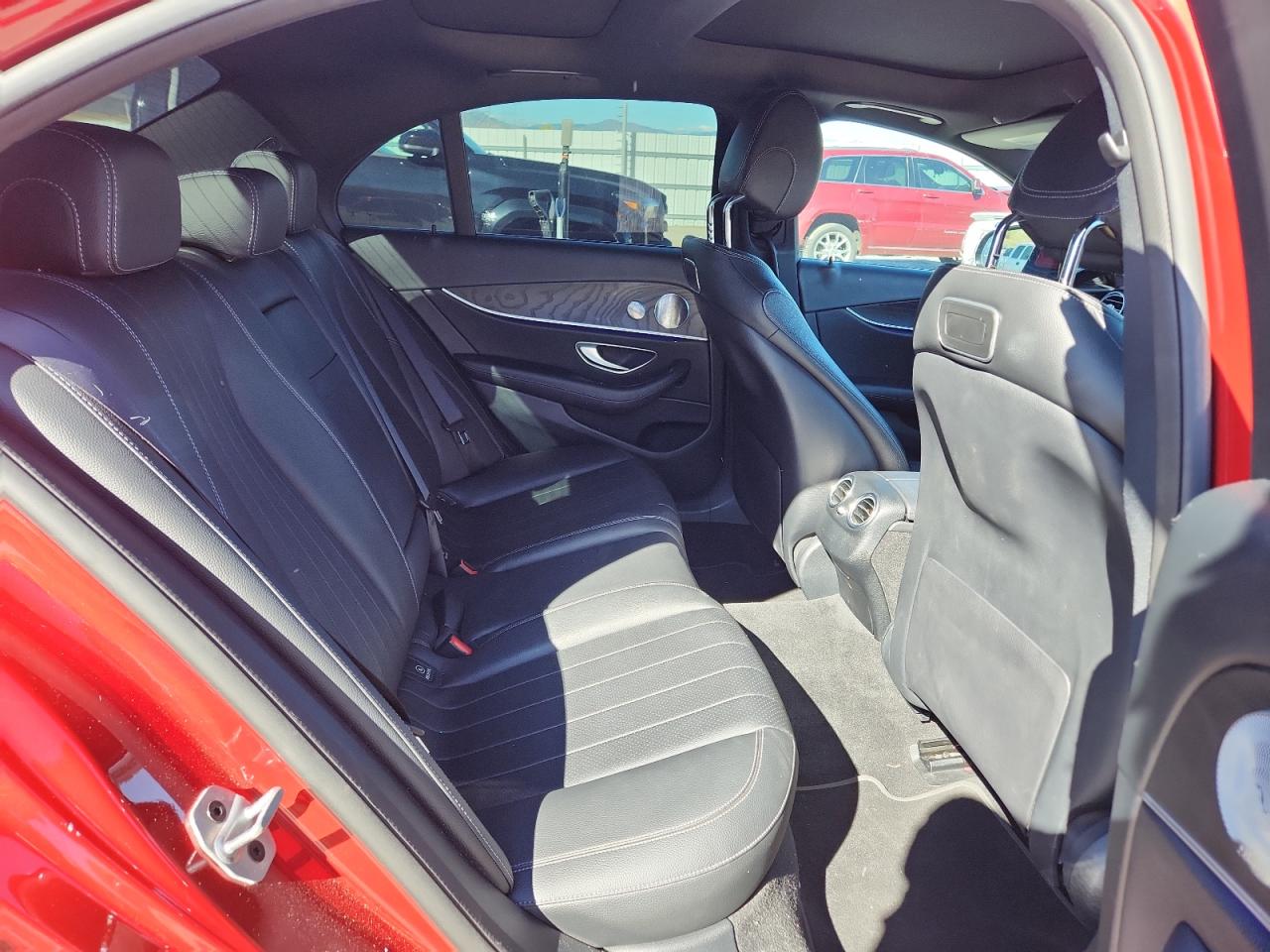 2019 Mercedes-Benz E 300 VIN: WDDZF4JBXKA534431 Lot: 86241355