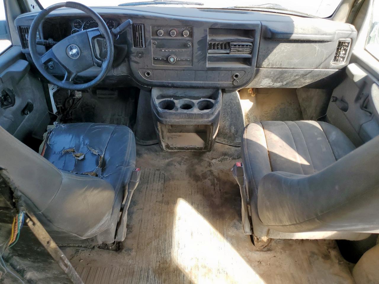 2010 Chevrolet Express G2500 VIN: 1GCZGFAA8A1127118 Lot: 85532445