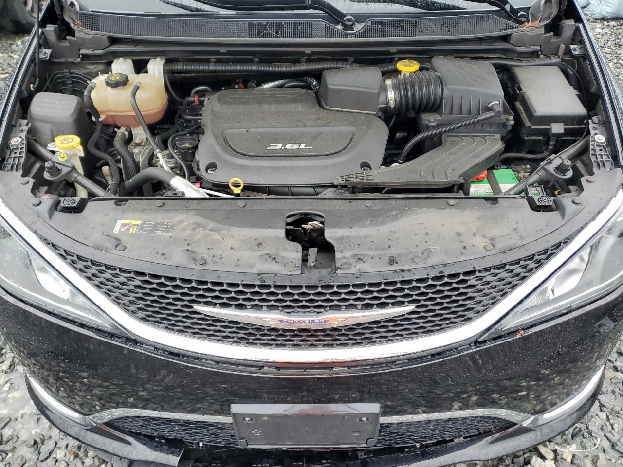 2017 Chrysler Pacifica Touring L VIN: 2C4RC1BG3HR598648 Lot: 80431465