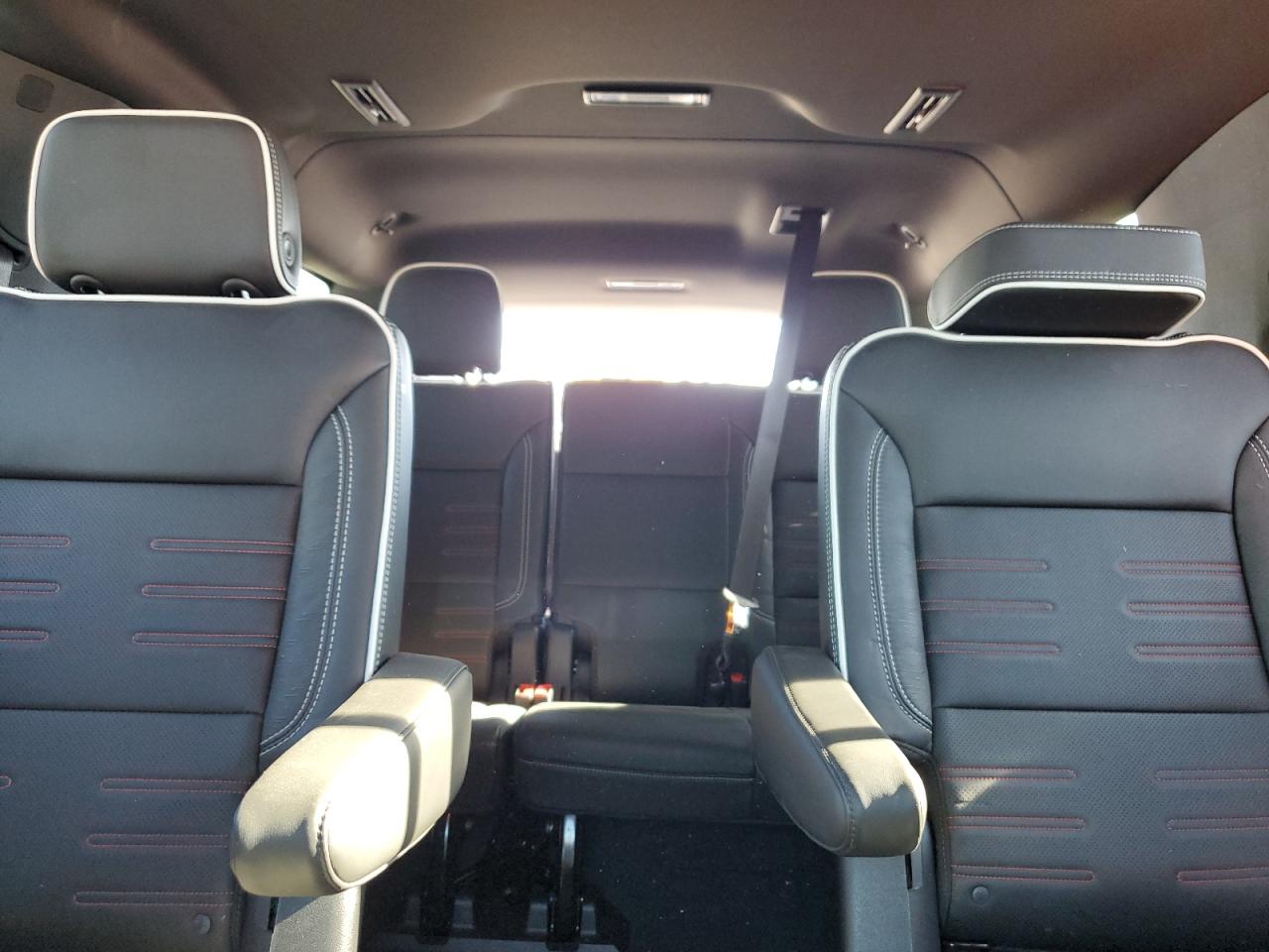 2025 GMC Yukon Xl At4 Ultimate VIN: 1GKS2WR8XSR339544 Lot: 90652345