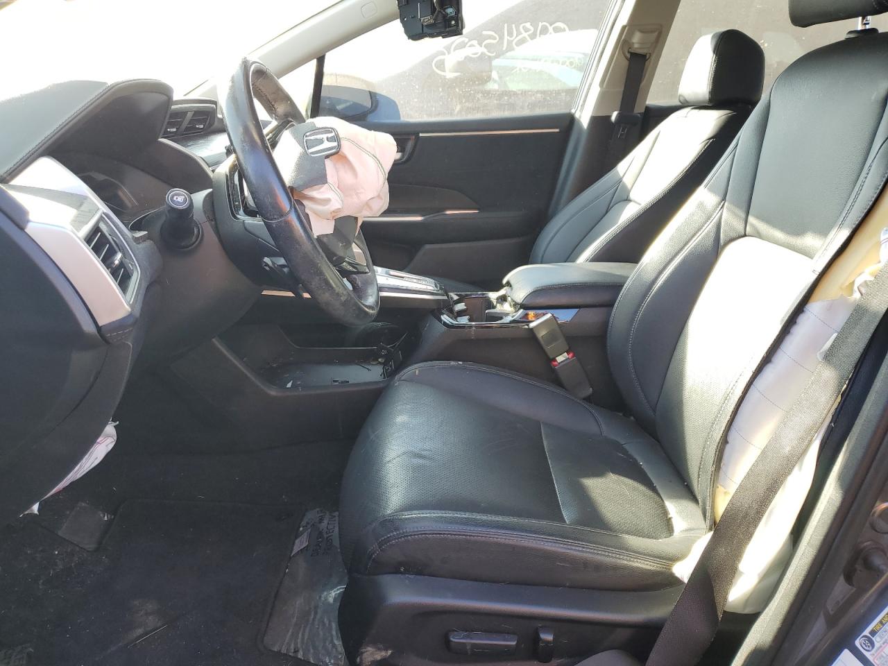 2018 Honda Clarity Touring VIN: JHMZC5F39JC020744 Lot: 89845025