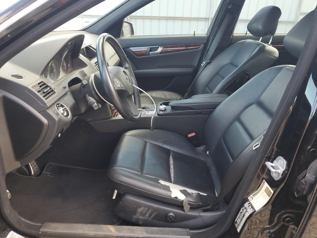 2011 Mercedes-Benz C 300 VIN: WDDGF5EB3BA475858 Lot: 82181825