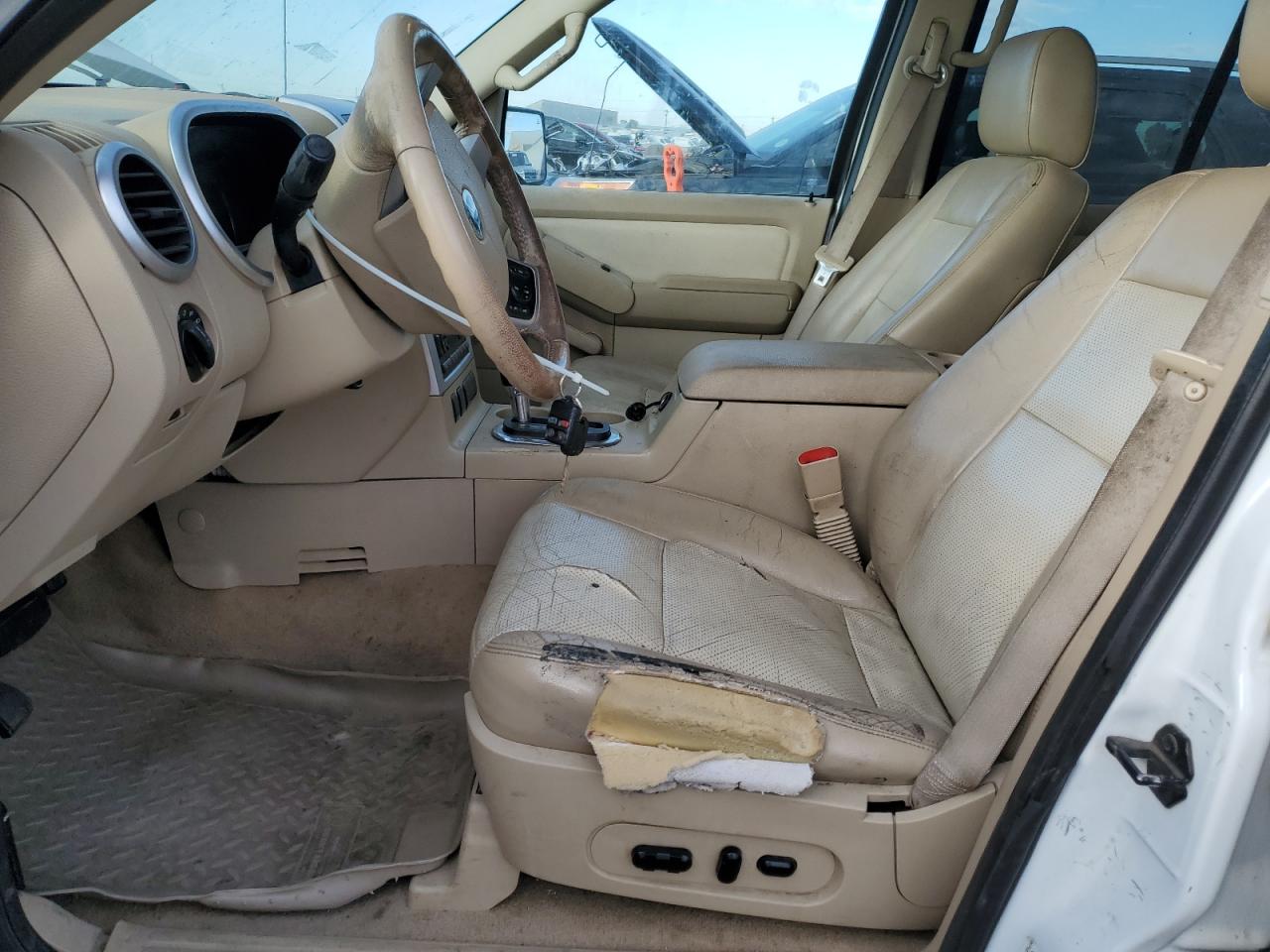 2006 Mercury Mountaineer Luxury VIN: 4M2EU47E86UJ19980 Lot: 90075295