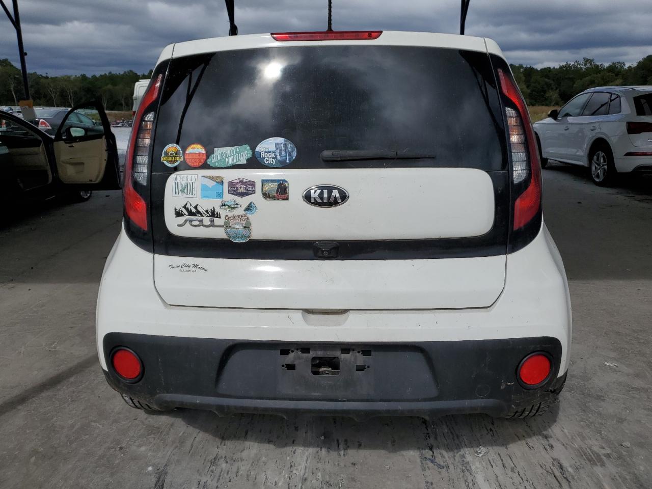 2018 Kia Soul VIN: KNDJN2A25J7561966 Lot: 82274395