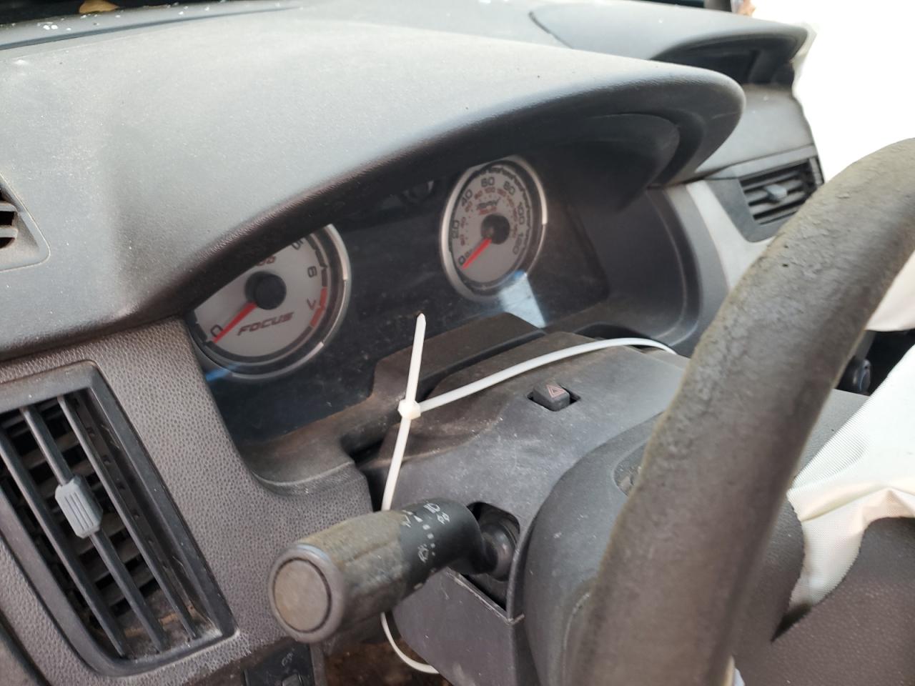 2010 Ford Focus Se VIN: 1FAHP3FNXAW263989 Lot: 84246405