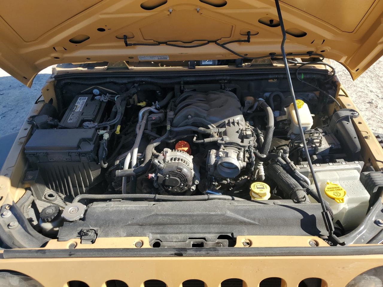 2014 Jeep Wrangler Sport VIN: 1C4AJWAGXEL136092 Lot: 84863405