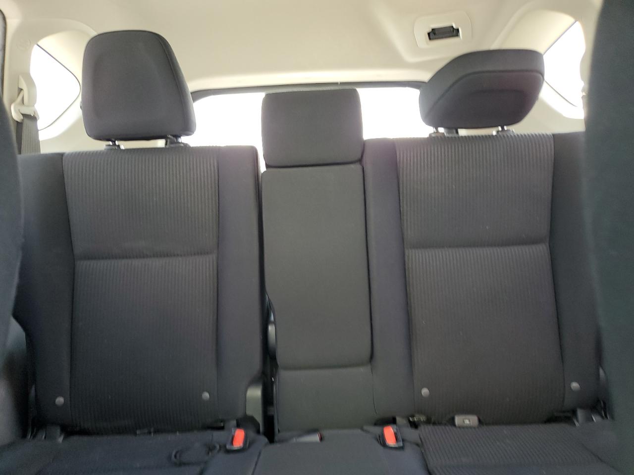 2017 Toyota Rav4 Le VIN: JTMZFREV9HJ132100 Lot: 84737535