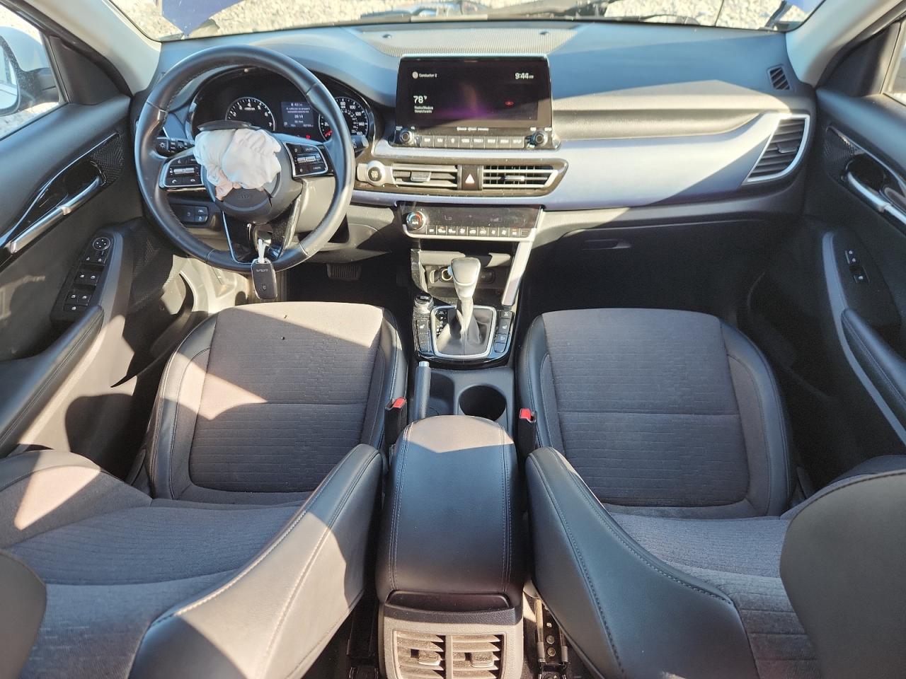 2022 Kia Seltos S VIN: KNDEUCAA7N7250272 Lot: 89633825