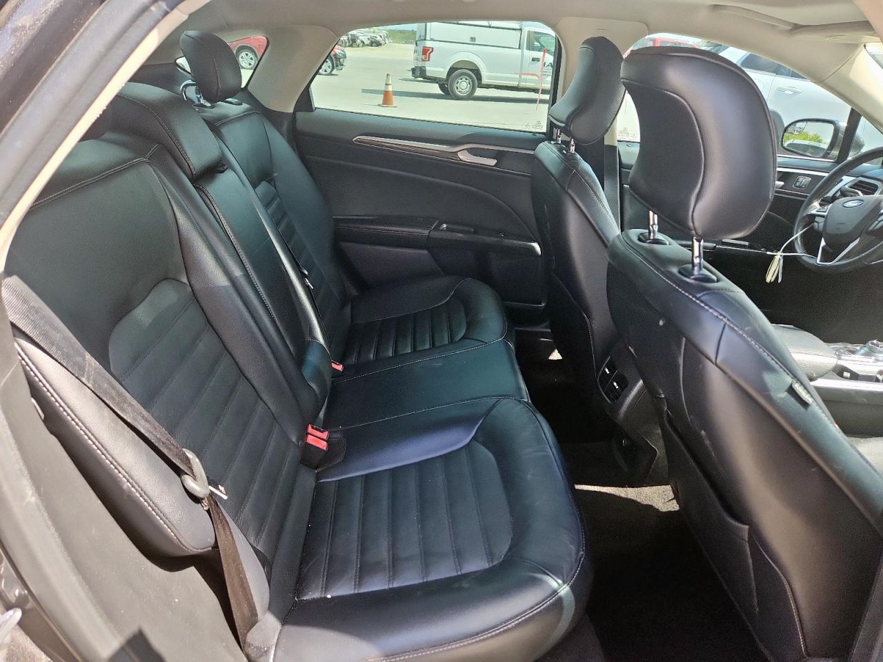 2017 Ford Fusion Se VIN: 3FA6P0H92HR130680 Lot: 85563725