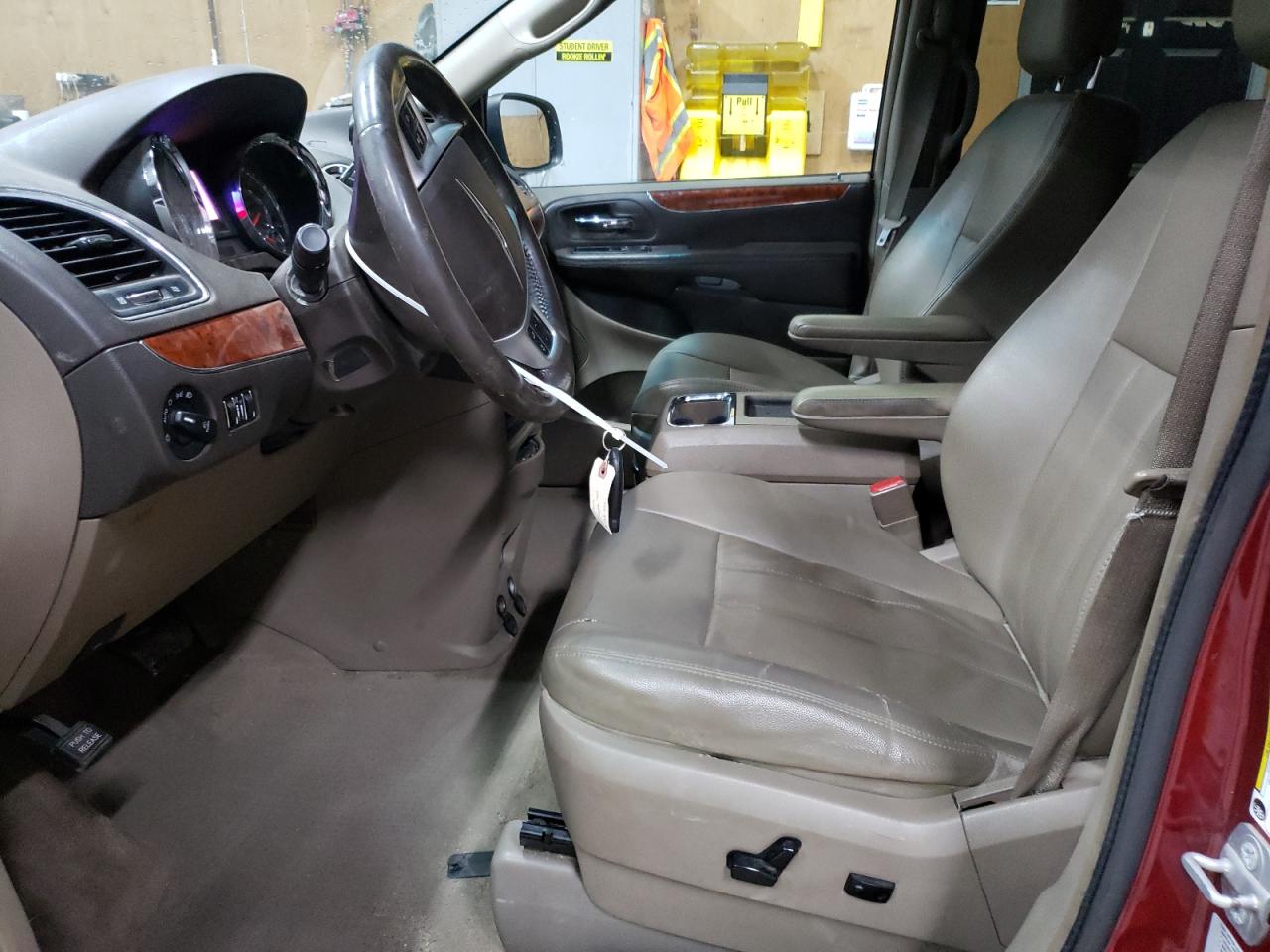 2015 Chrysler Town & Country Touring VIN: 2C4RC1BG3FR662782 Lot: 82612885