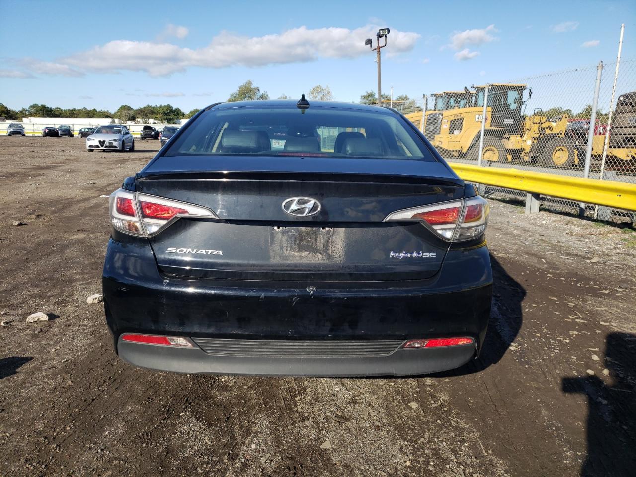 2016 Hyundai Sonata Hybrid VIN: KMHE24L10GA020129 Lot: 85833255