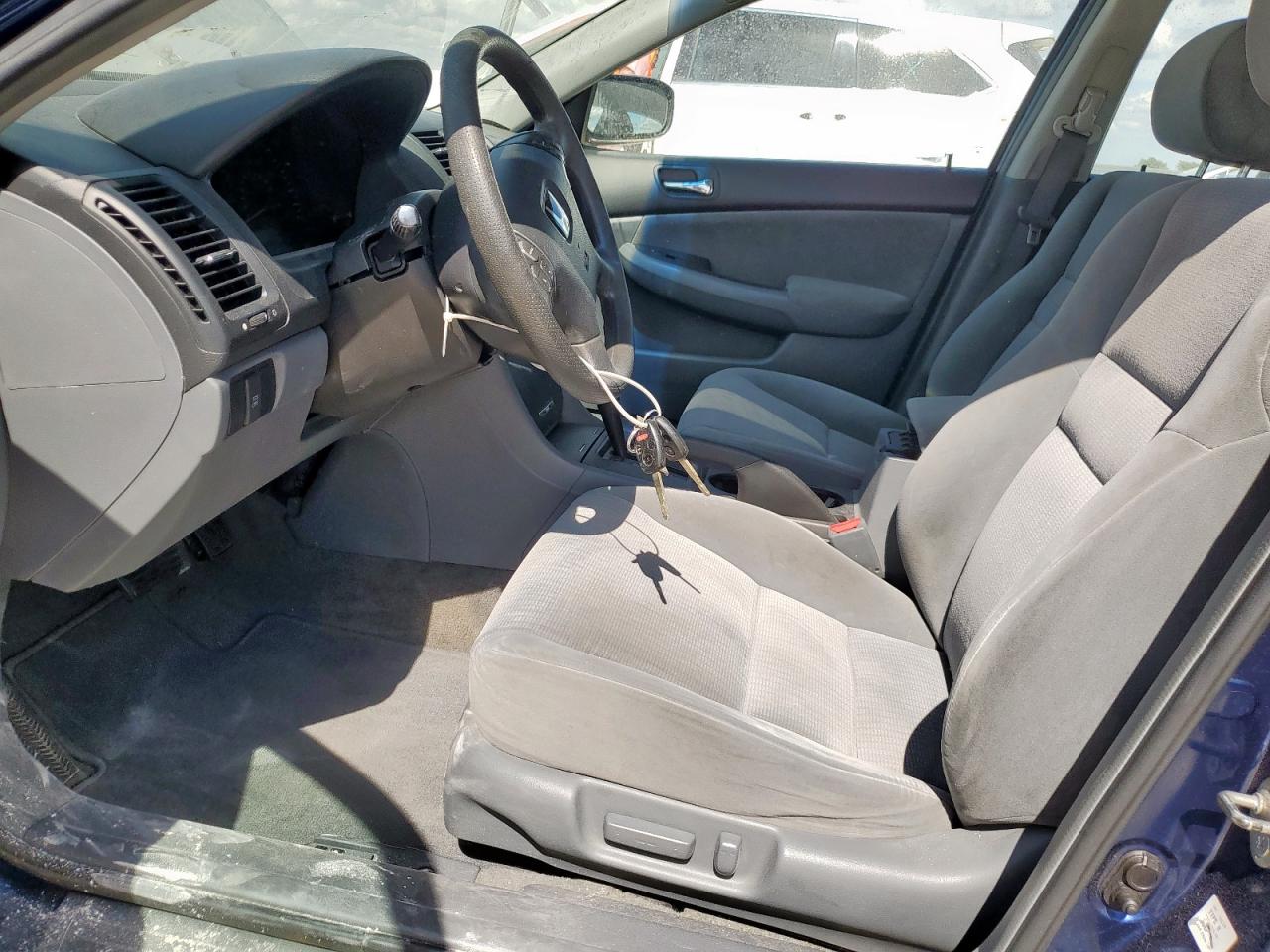 2005 Honda Accord Lx VIN: 1HGCM66325A043716 Lot: 82301625