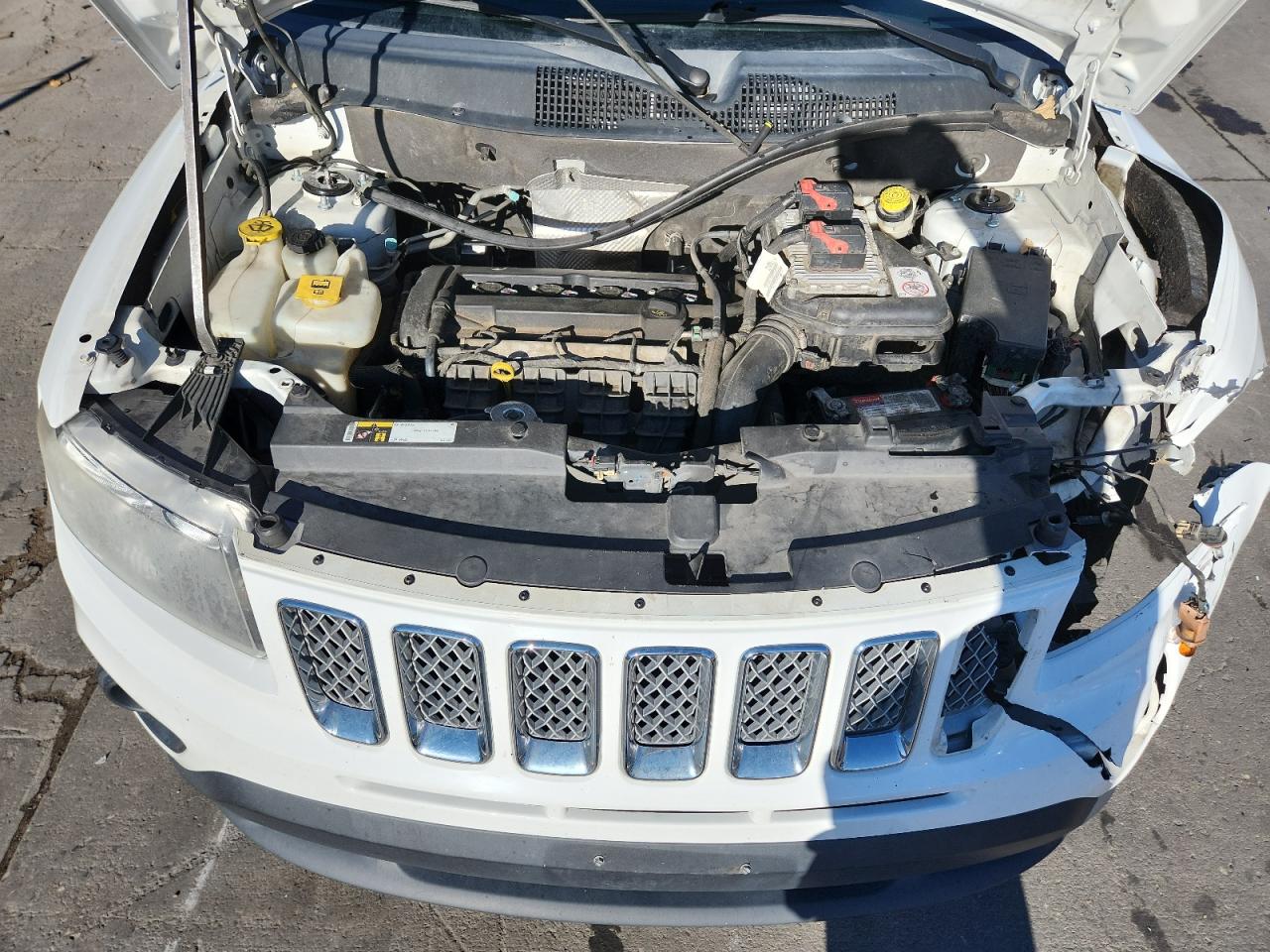 2016 Jeep Compass Latitude VIN: 1C4NJCEA4GD619788 Lot: 90134335