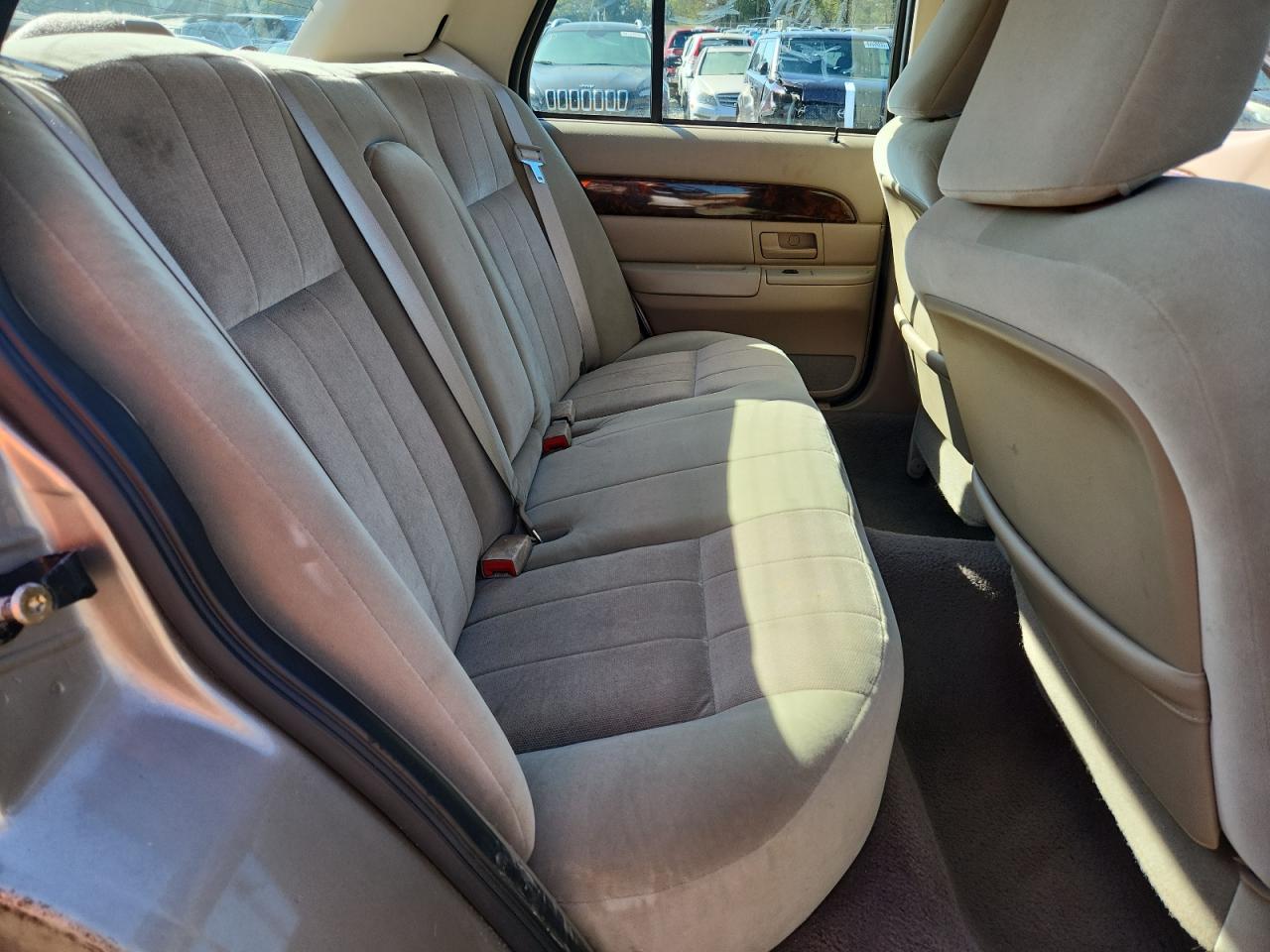 2004 Mercury Grand Marquis Gs VIN: 2MEFM74W64X672754 Lot: 87010225