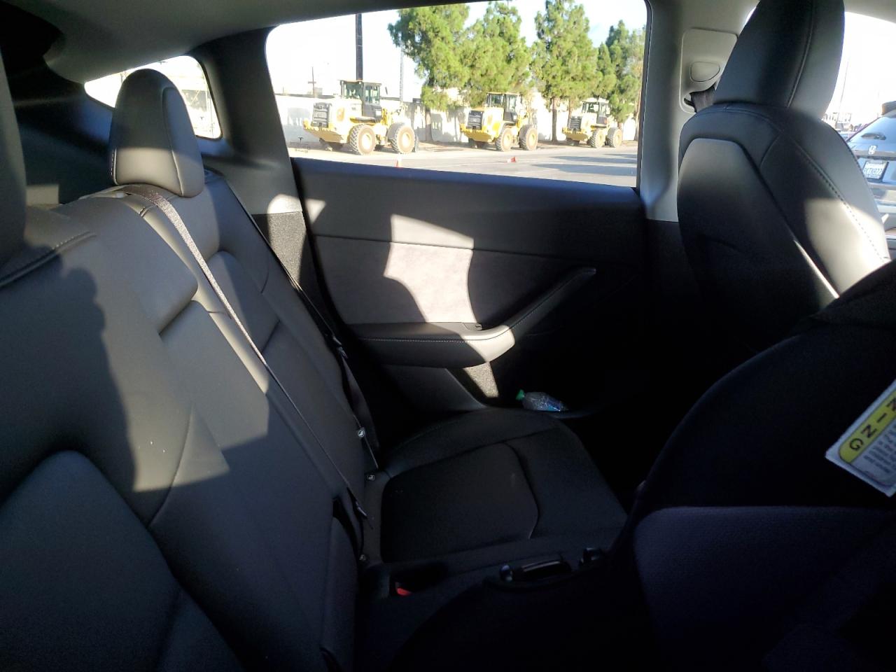 2025 Tesla Model Y VIN: 7SAYGDEE2SF248557 Lot: 84877515