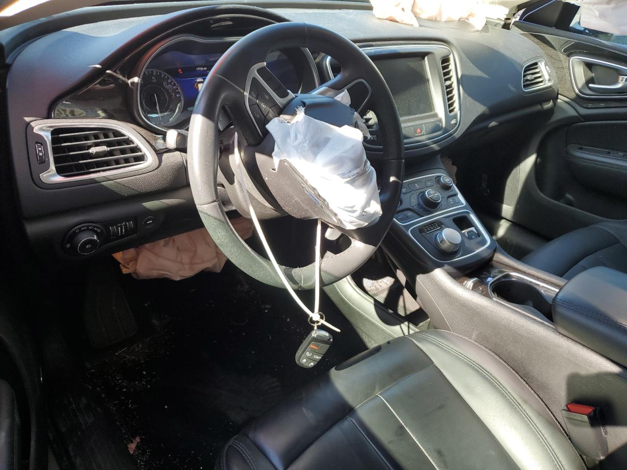 2015 Chrysler 200 C VIN: 1C3CCCEG4FN624329 Lot: 84574825