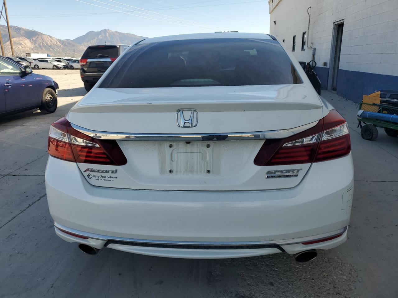 2017 Honda Accord Sport Special Edition VIN: 1HGCR2F16HA296003 Lot: 85276725