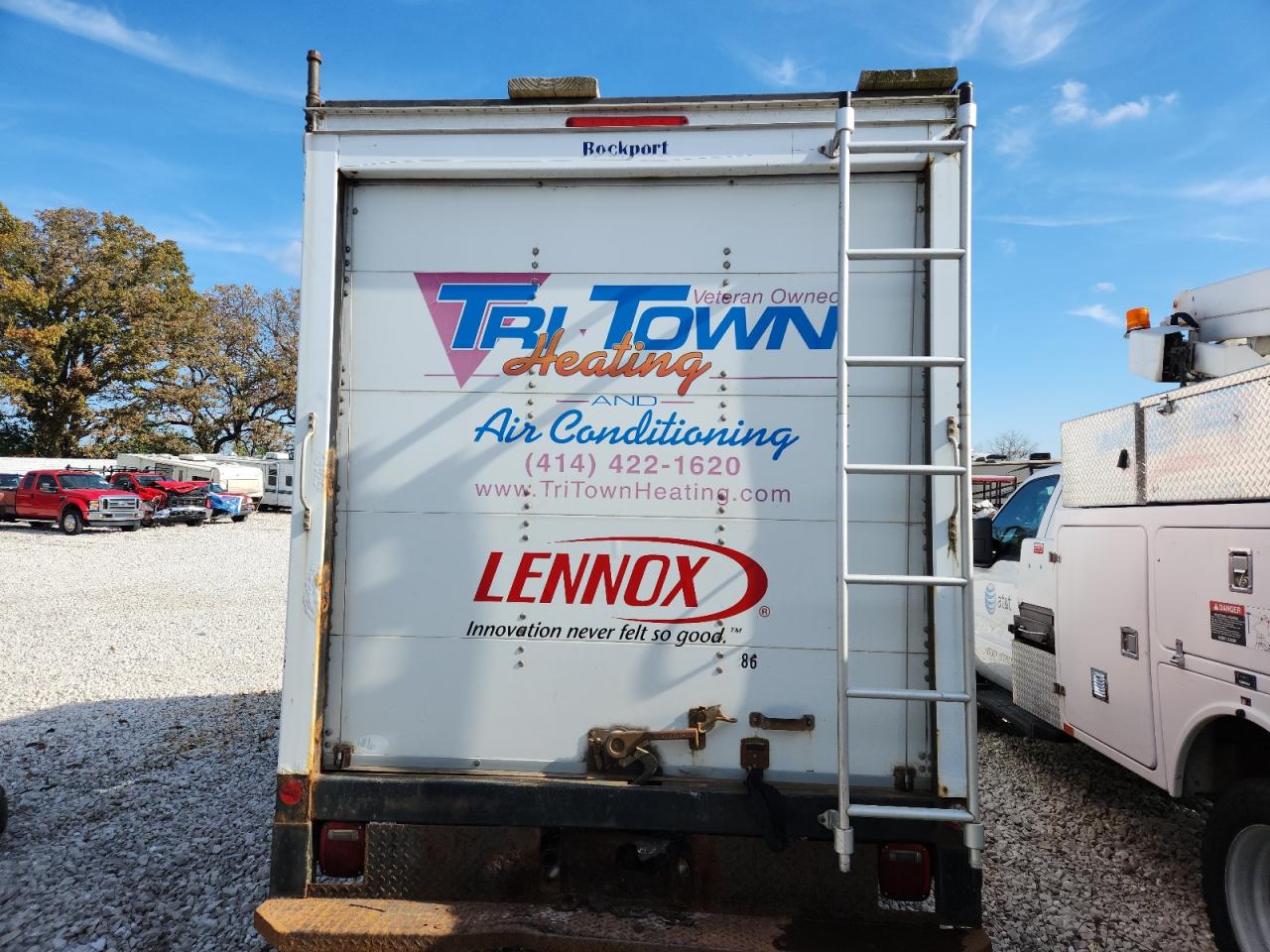 2016 Ford Transit Utility / Service Van VIN: 1FDBW7PM8GKA77203 Lot: 87309615