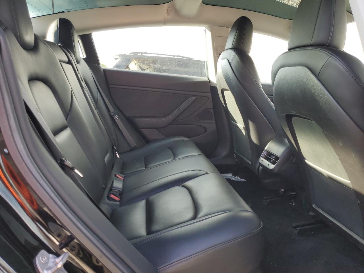 2019 Tesla Model 3 VIN: 5YJ3E1EA6KF415723 Lot: 84748445