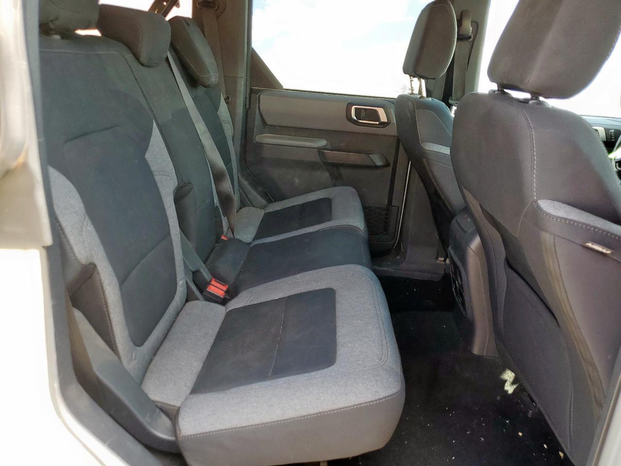 2021 Ford Bronco Base VIN: 1FMDE5BH1MLA96935 Lot: 86242635