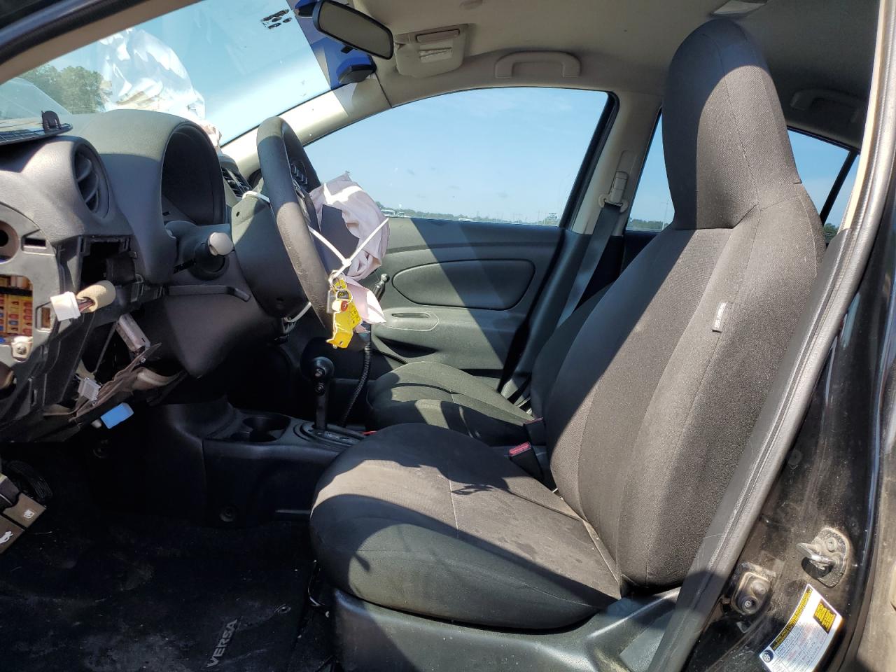 2015 Nissan Versa S VIN: 3N1CN7AP5FL944331 Lot: 85327915