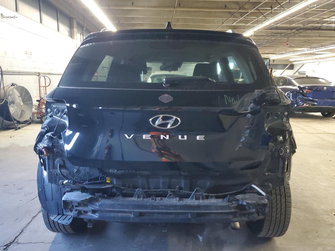 2021 Hyundai Venue Sel VIN: KMHRC8A35MU108145 Lot: 87034755