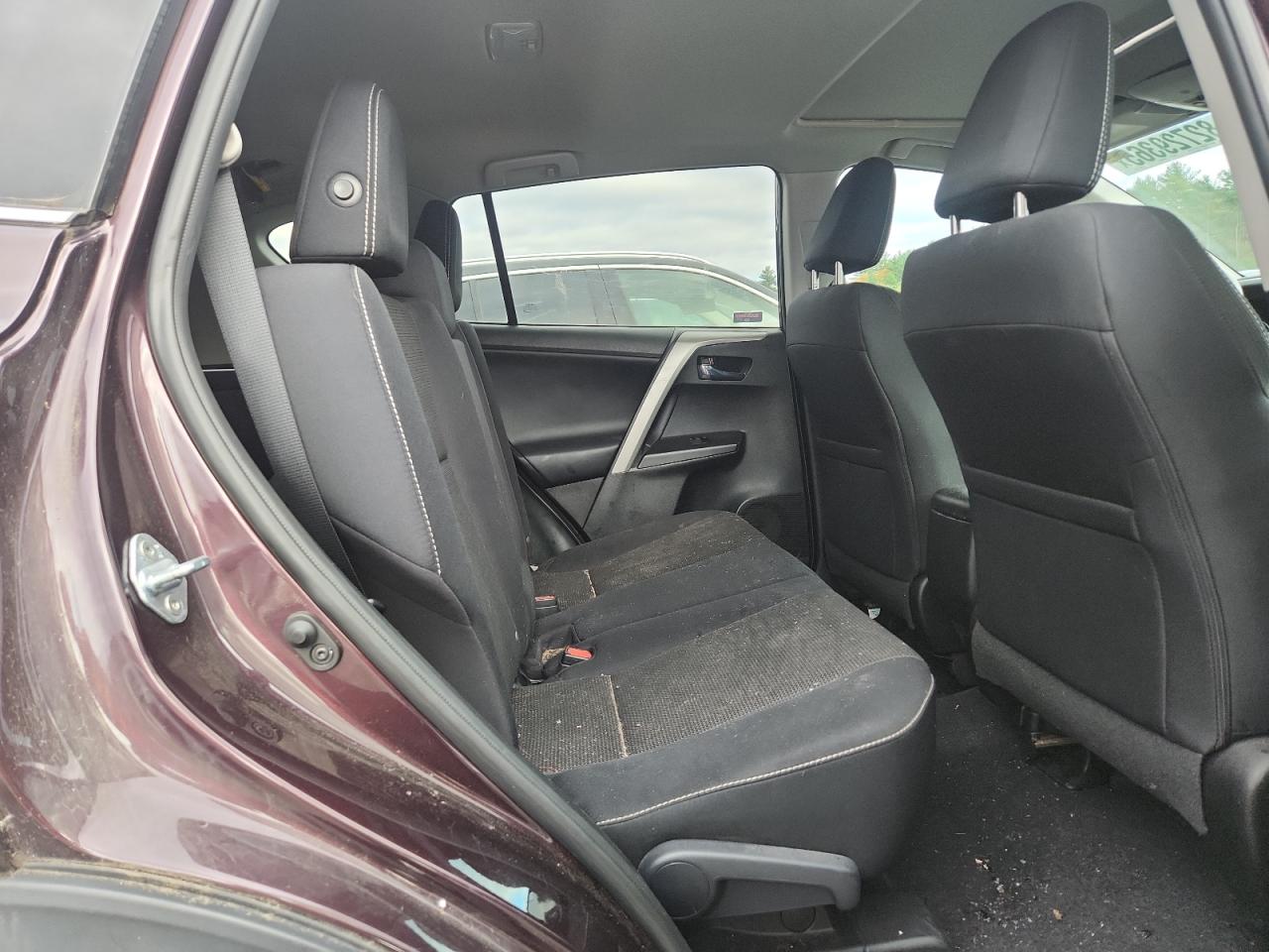 2017 Toyota Rav4 Xle VIN: 2T3RFREV4HW579452 Lot: 82729365