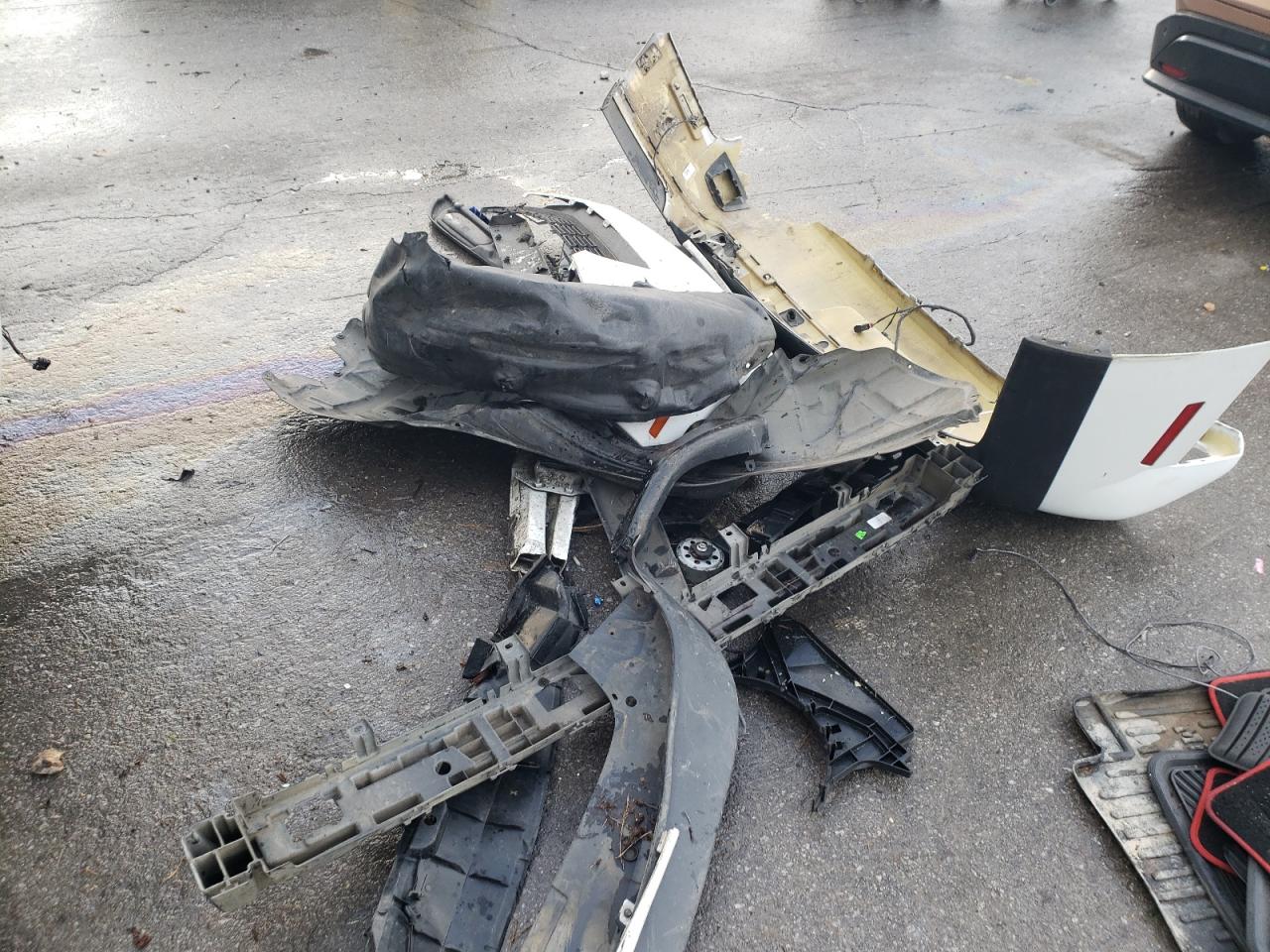 2016 Dodge Challenger R/T Scat Pack VIN: 2C3CDZFJ2GH117319 Lot: 90378775