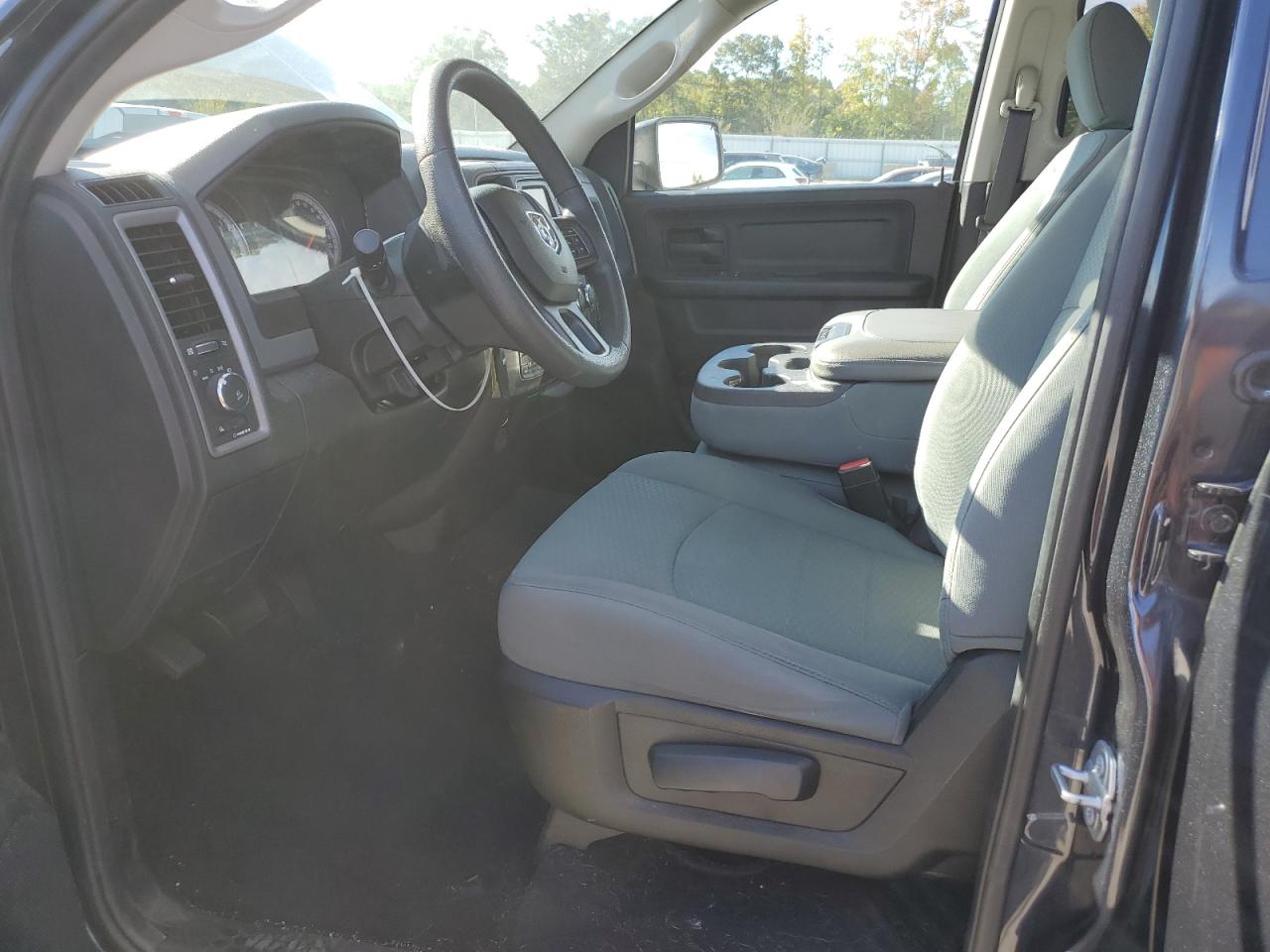 2019 Ram 1500 Classic Tradesman VIN: 1C6RR7FTXKS543006 Lot: 86142955