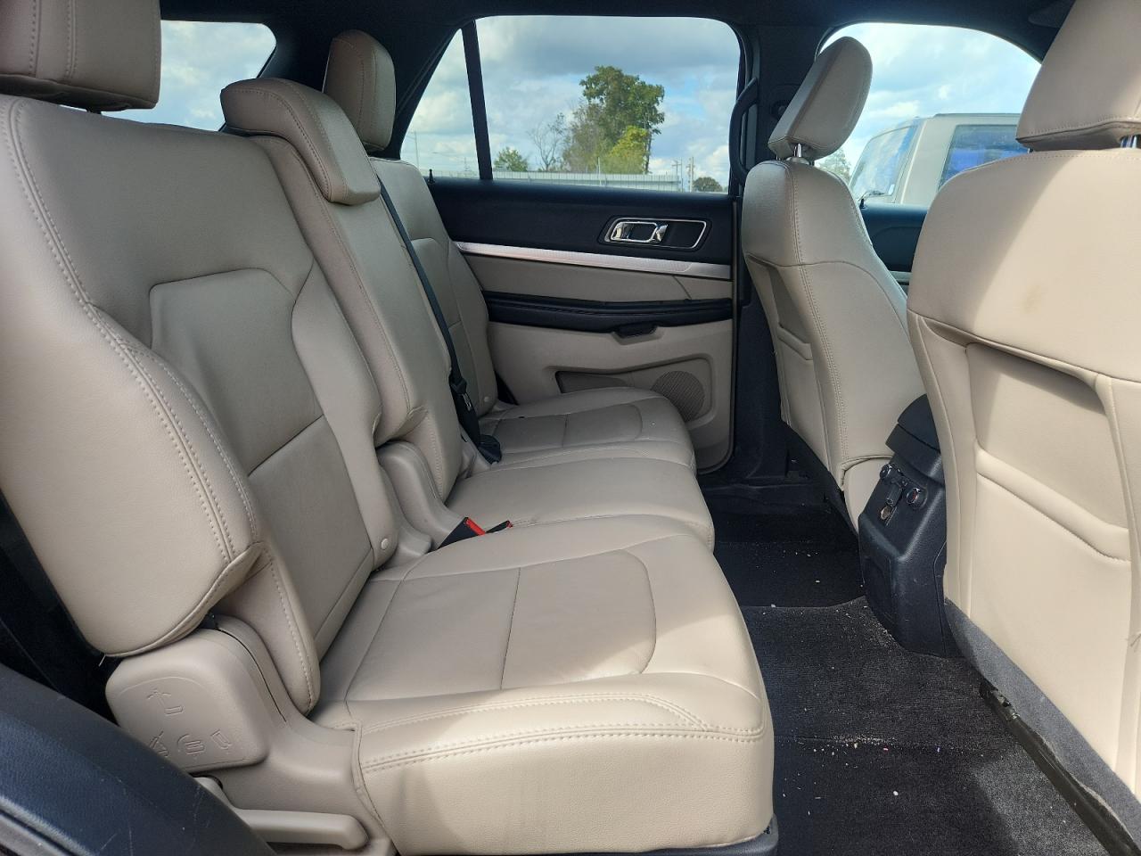 2018 Ford Explorer Xlt VIN: 1FM5K8D81JGB73934 Lot: 85698565