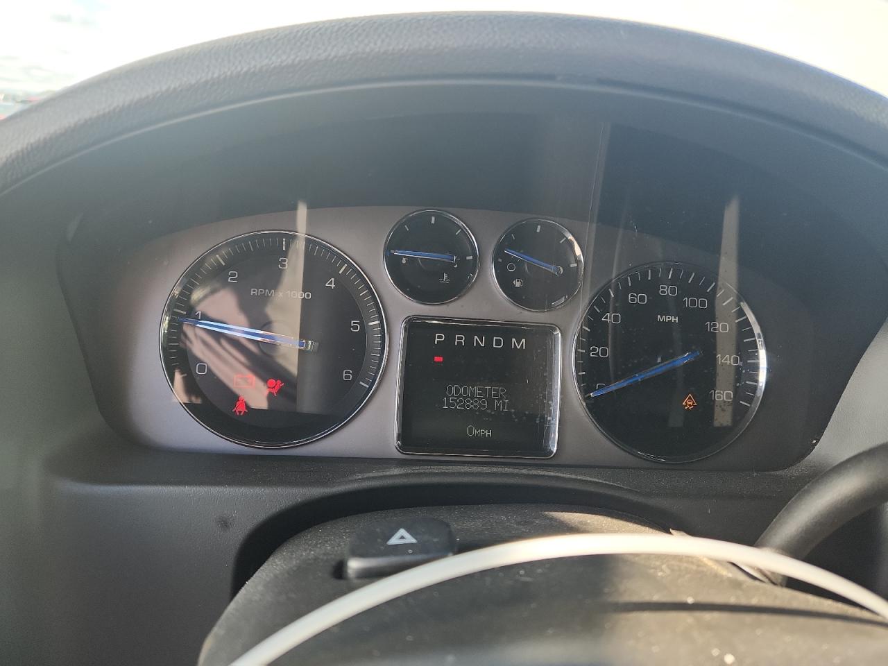 2008 Cadillac Escalade Luxury VIN: 1GYFK63878R105936 Lot: 90721875