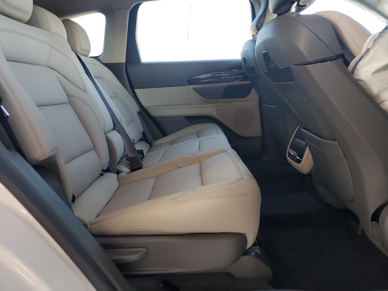 2025 Lincoln Nautilus Premiere VIN: 5LMPJ8JA5SJ911819 Lot: 82668745