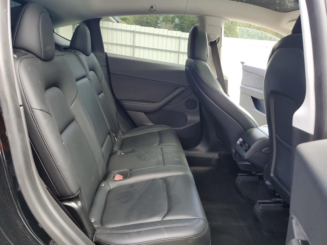 2021 Tesla Model Y VIN: 5YJYGDEEXMF082451 Lot: 81952045