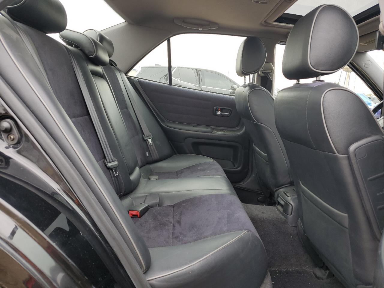 2002 Lexus Is 300 VIN: JTHBD192420052420 Lot: 87274555