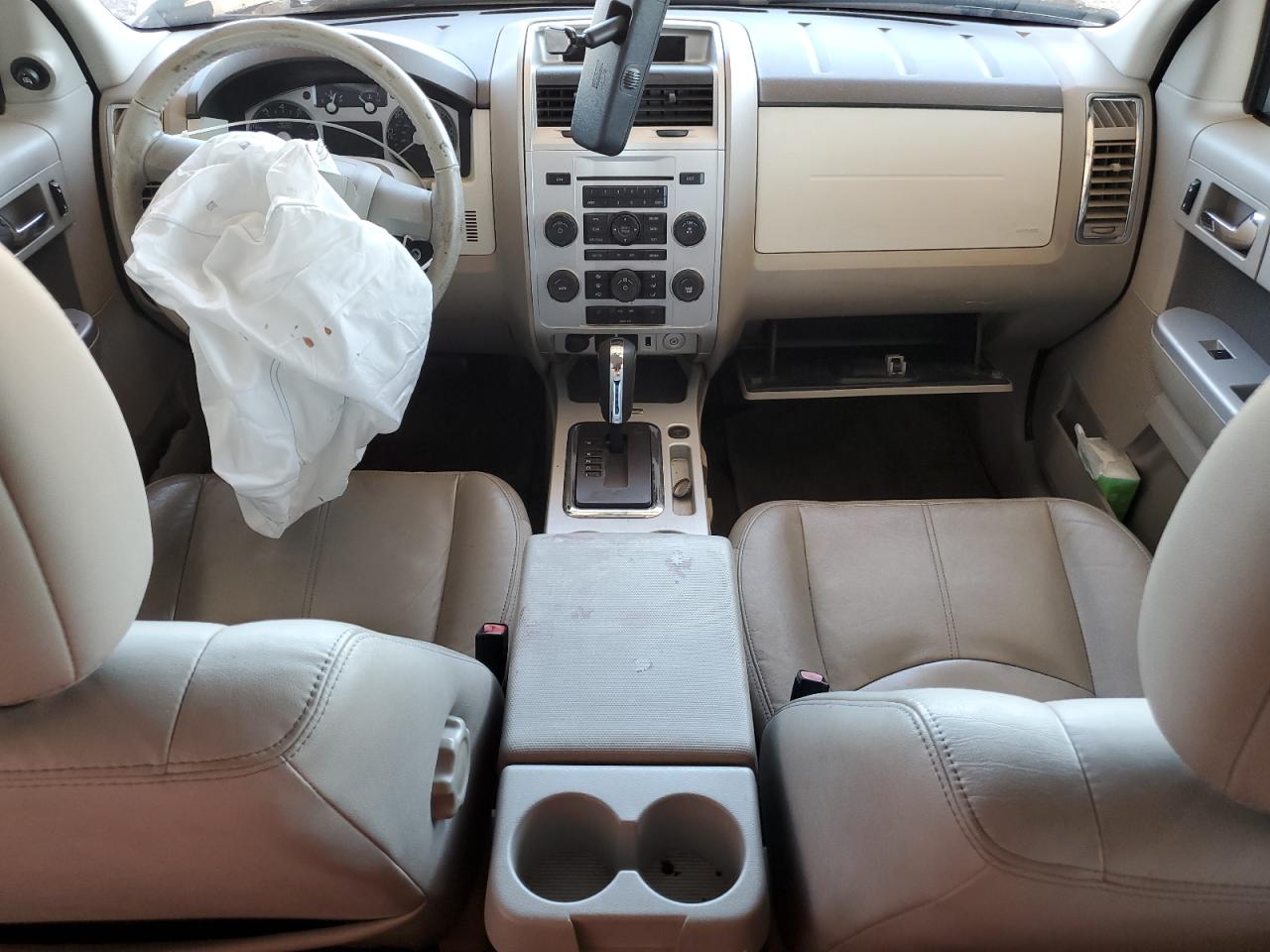 2011 Mercury Mariner Premier VIN: 4M2CN8HG4BKJ02451 Lot: 85353395