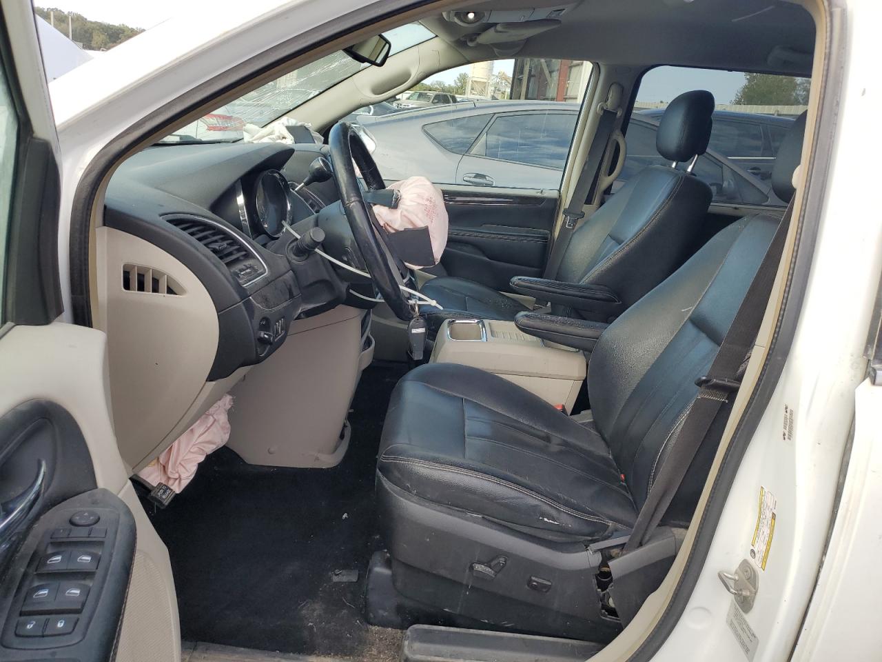 2016 Chrysler Town & Country Touring VIN: 2C4RC1BGXGR135484 Lot: 85762675