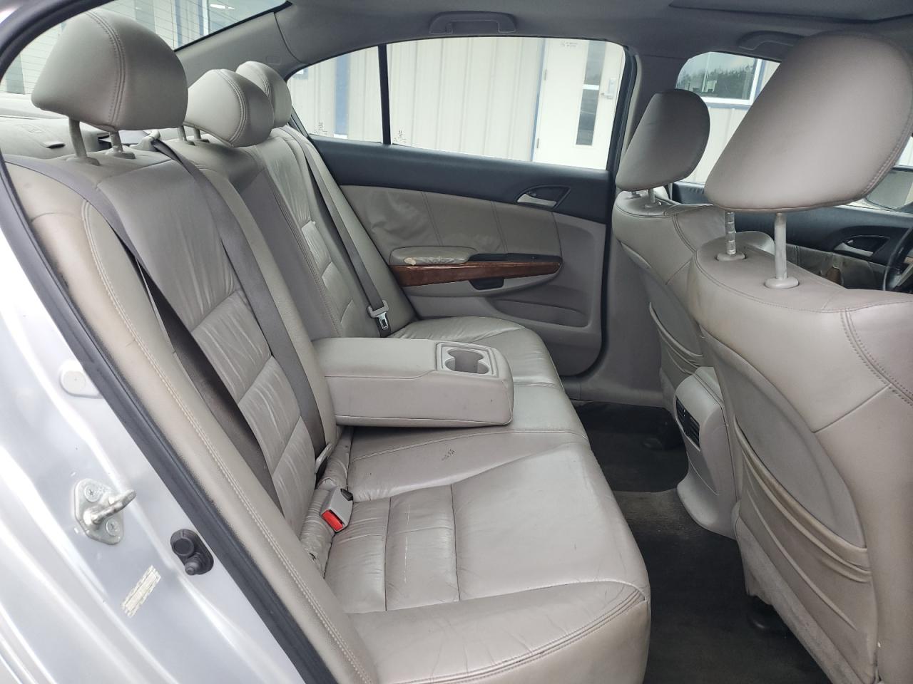 2011 Honda Accord Exl VIN: 1HGCP2F81BA005160 Lot: 81956865