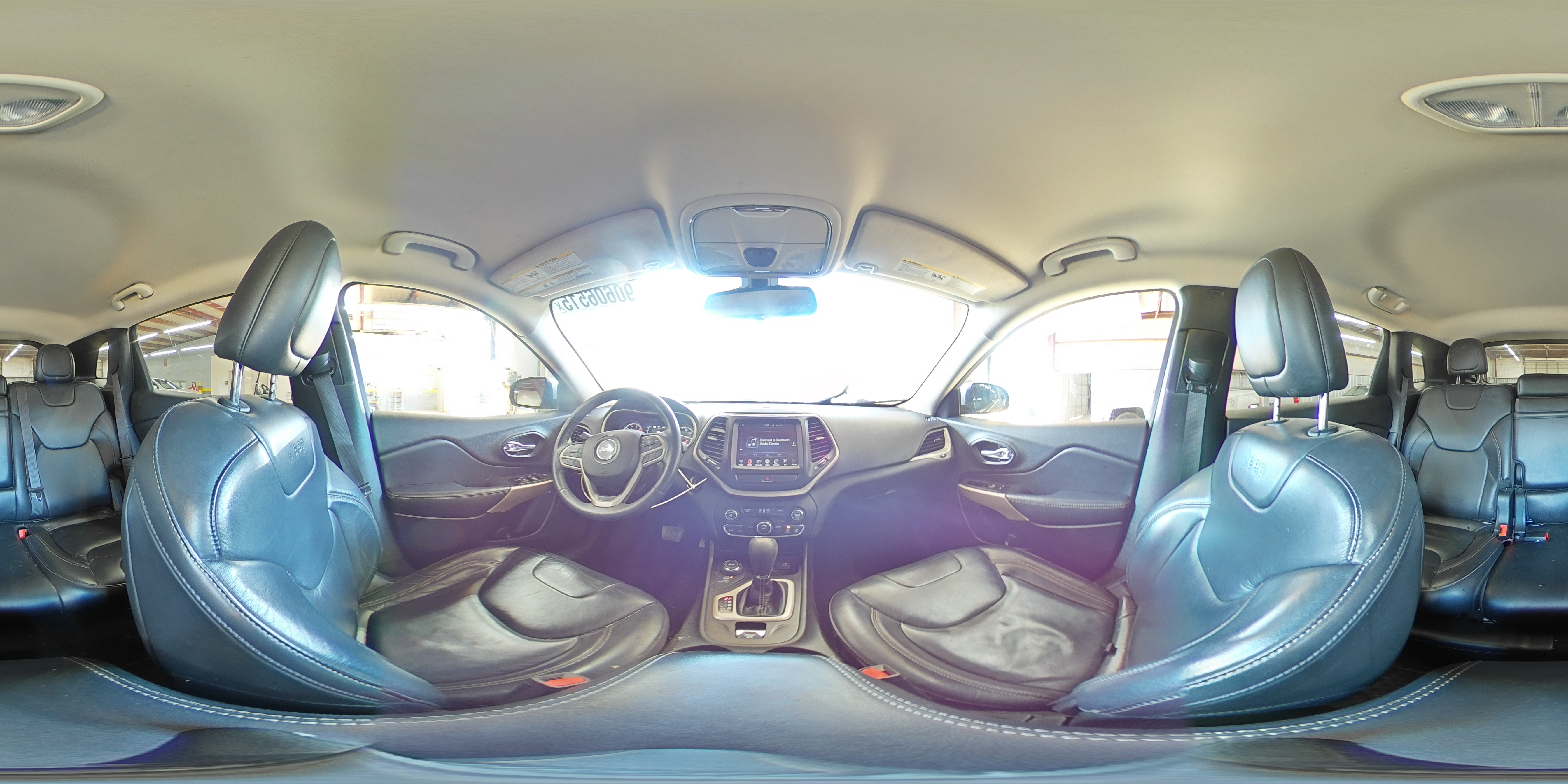 2017 Jeep Cherokee Latitude VIN: 1C4PJMCS8HW570269 Lot: 90606515